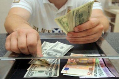 Piyasalar yeni haftaya hareketli başladı