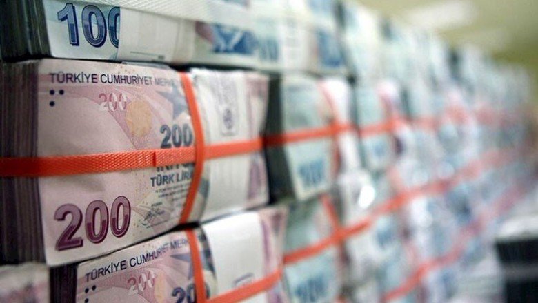 Tüzel kişilere, kur korumalı mevduata geçişte "zaman kıstası" getirildi