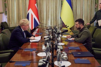 Johnson ve Zelenskiy, Ukrayna için uzun vadeli güvenlik çözümü ihtiyacını görüştü