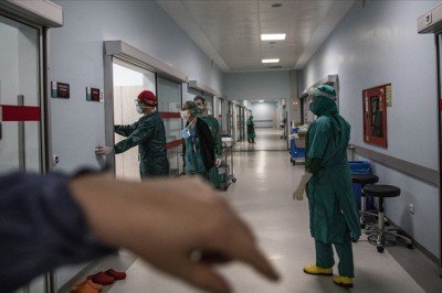 Türkiye'de 4 bin 86 kişinin Kovid-19 testi pozitif çıktı, 19 kişi yaşamını yitirdi