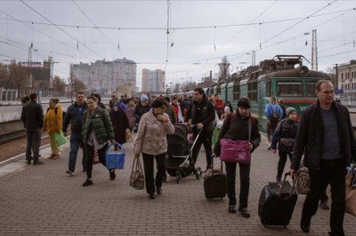 Ukrayna'da son 24 saatte 1499 sivil güvenli bölgelere taşındı
