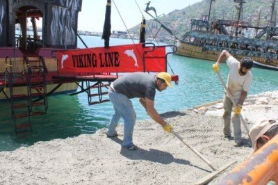 Alanya Rıhtım’da kriz sürüyor! Belediye ve kooperatif karşı karşıya geldi