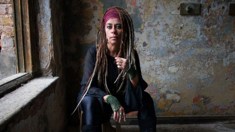 Mine Söğüt: Kirlenmeden yazmanız mümkün değil