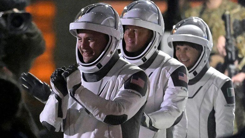 SpaceX, "Crew-4" uçuşu ile uzaya 4 astronot gönderdi