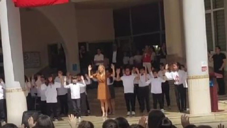 Ünlü şarkıcı paylaştı! Alanyalı 708 öğrenciden MFÖ’ye danslı davet