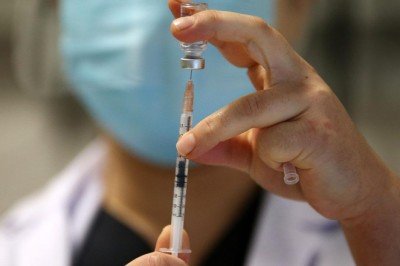 20 yılda 20 milyon ölümcül vakanın önüne aşılamayla geçildi