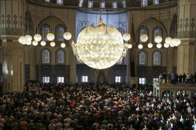 Bayram namazı saat kaçta kılınacak? İşte İl il bayram namaz vakitleri