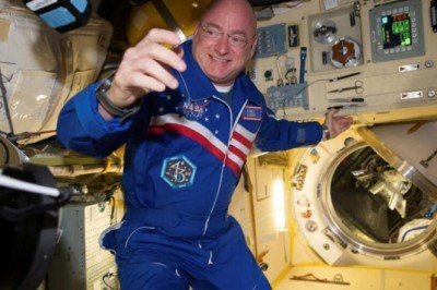 Emektar astronot, NASA'nın uyarısına rağmen konuştu: 