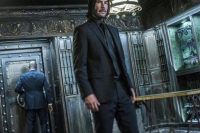 John Wick sunumu sırasında sahneye çıkan Keanu Reeves tezahüratlarla karşılandı: 