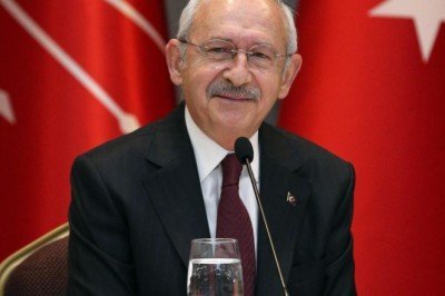 Kılıçdaroğlu, Süper Lig'e Yükselen Ankaragücü ve Ümraniyespor'u Kutladı