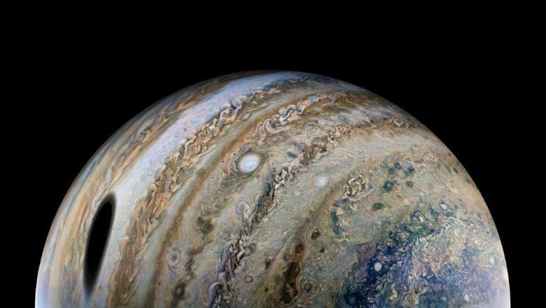 NASA'nın Juno'su, Jüpiter'in üzerindeki büyük gölgeyi yakaladı