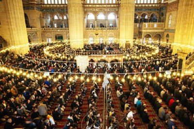 Ramazan Bayramı namazı kaç rekattır ve nasıl kılınır?