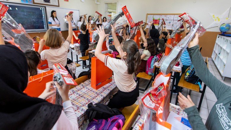 Hepsiburada'dan 10 bin çocuğu gülümseten proje: Bir Gülüş Yeter