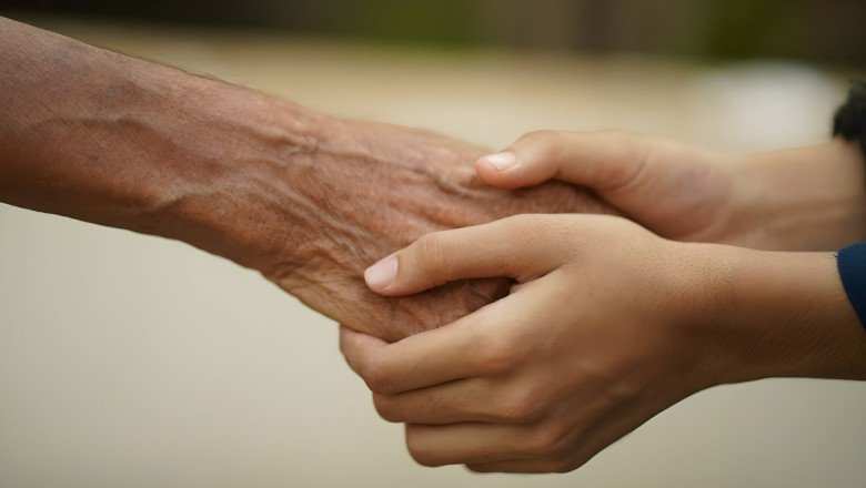 Uzman isimden bayramlaşma uyarısı! El öpme olmalı mı?