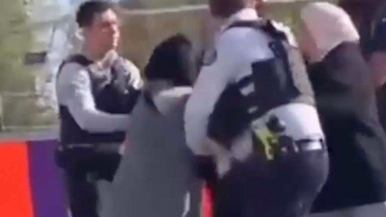 Fransız polisinden başörtülü kadınlara yumruklu müdahaleye soruşturma