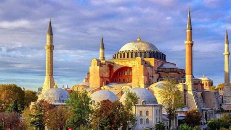 İstanbul Valiliği'nden 'Ayasofya'da tahribat' haberlerine yalanlama