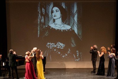 Leyla Gencer, Süreyya Operası'nda konserle anıldı
