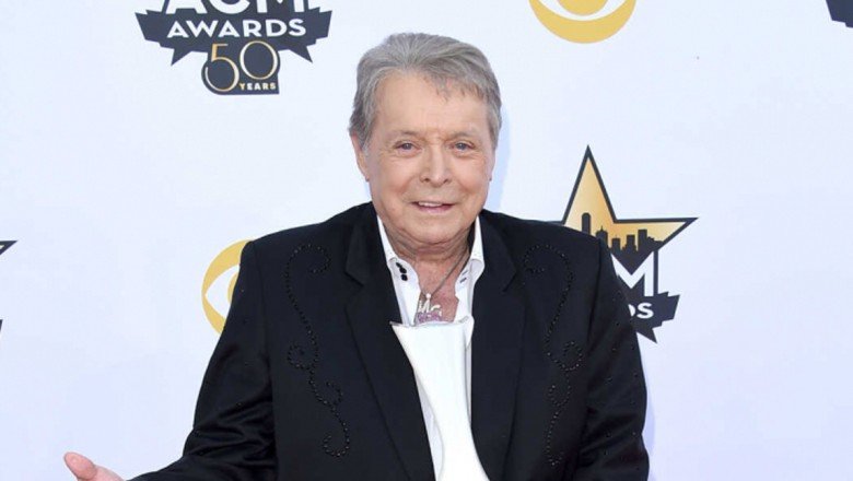 Mickey Gilley hayatını kaybetti