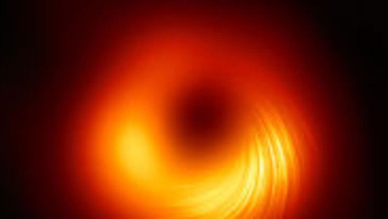 Devasa kara delik ilk kez görüntülendi