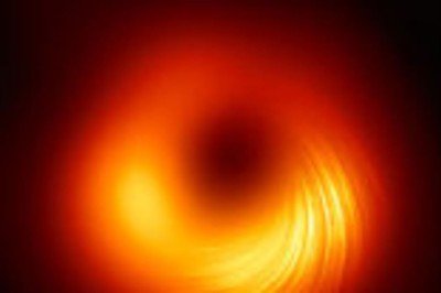 Devasa kara delik ilk kez görüntülendi