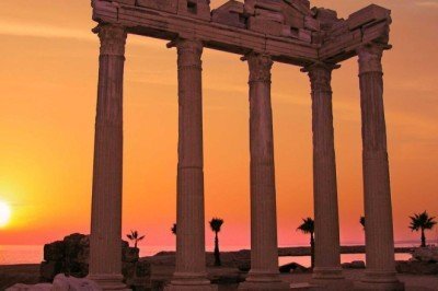 Side Antik Kenti Nerede, Nasıl Gidilir? Side Gezilecek Yerler Nelerdir?