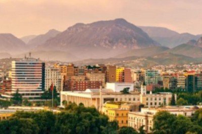 Tiran Nerede, Nasıl Gidilir? Tiran Gezilecek Yerler Nelerdir? Yapılacaklar Listesi...