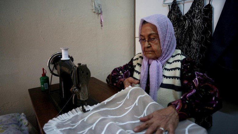 90 yaşında bir genç: Zeliha Öğretmen