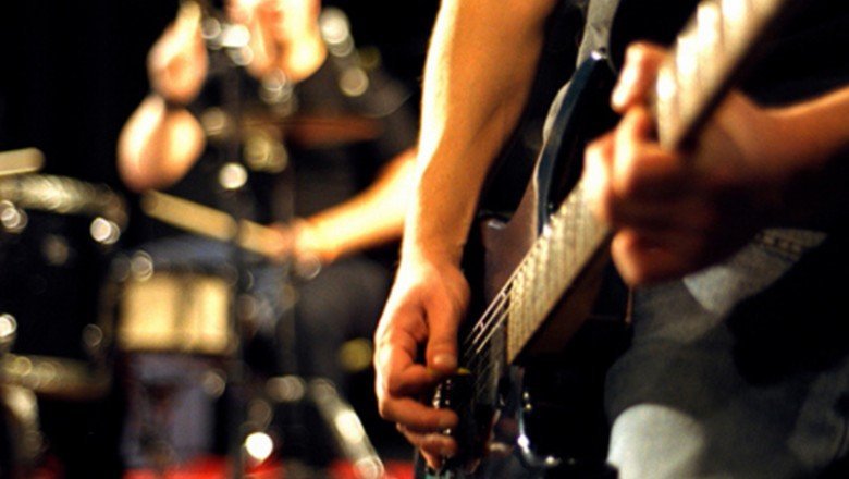 DEVA Partisi’nden müzik yasağına tepki: Hükûmet dalga geçer gibi 1 saat esnetti