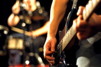 DEVA Partisi’nden müzik yasağına tepki: Hükûmet dalga geçer gibi 1 saat esnetti