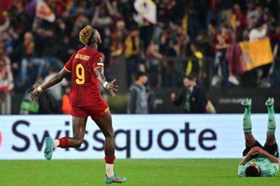 Konferans Ligi'nde finalin adı Roma-Feyenoord