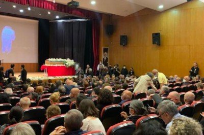 Türkiye'nin önemli aydınlarından Ahmet Say son yolculuğuna uğurlandı