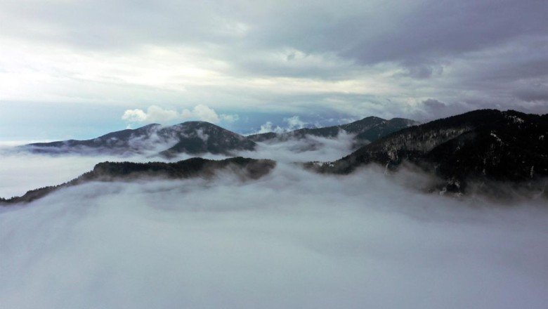 Küre Dağları sis bulutlarıyla kaplandı