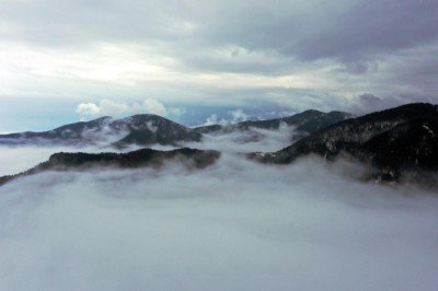 Küre Dağları sis bulutlarıyla kaplandı