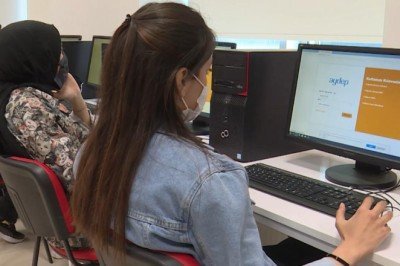 'Mekansız üniversite' uygulamasına ışık tutan yerli portal