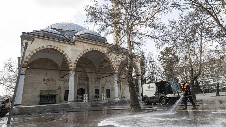 Tarihi camiler ramazana hazır