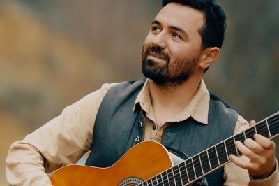 Apolas Lermi: Siyasi baskılara boyun eğen Trabzonspor yönetimi 2 sanatçıya anlayış gösteremedi