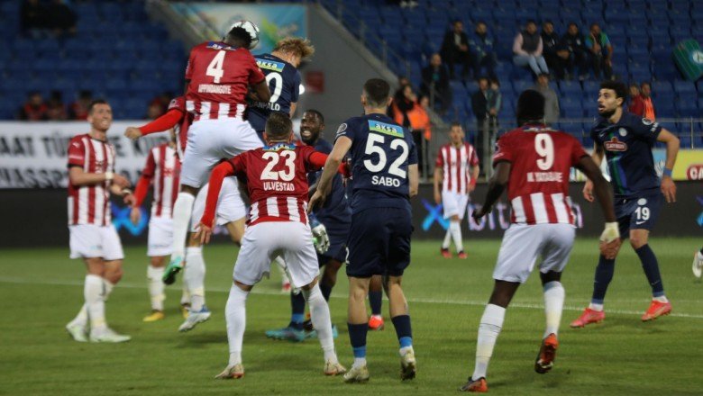 Sivasspor geriden gelerek küme düşen Rizespor'u mağlup etti