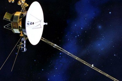 NASA, Voyager uzay aracındaki gizemli sorunu çözmeye çalışıyor