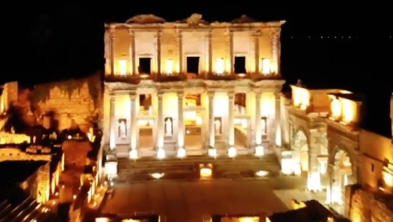 Efes Antik Kenti, özel ledlerle aydınlatıldı
