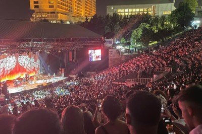Aynur Doğan, Harbiye Cemil Topuzlu Açık Hava Sahnesi'nde: Dakikalarca alkışlandı