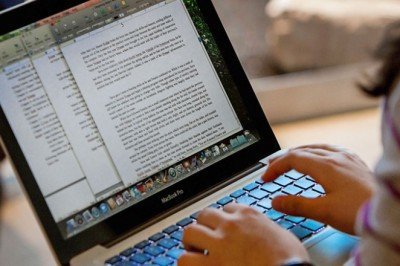 Karar yazarı Beki: Edebiyat, günün sonunda kitabın TikTok'una yenilmez