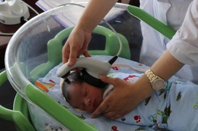 Bin bebekten üçü ileri derecede işitme kaybıyla doğuyor