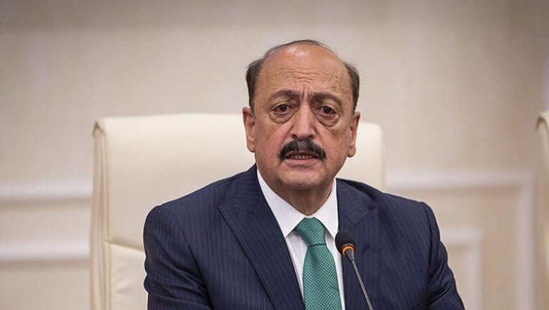 Bütün kamu çalışanlarının ücretleri yeniden düzenlenecek