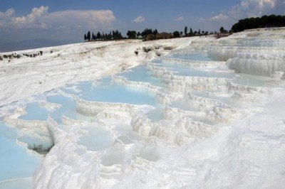 Pamukkale'ye 2022'nin ilk 5 ayında 431 bin turist geldi