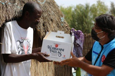 TDV, kurban yardımlarını 25 milyondan fazla ihtiyaç sahibine ulaştıracak