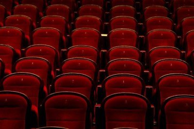 Geçen yıl salgın etkisiyle sinema ve tiyatro seyircisi azaldı