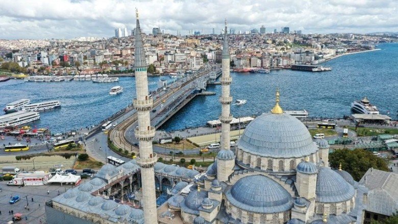 Türkiye'yi ziyaret eden yabancı sayısı yüzde 308,48 arttı