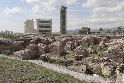 Başkentin 2 bin yıllık Roma Hamamı restorasyondan geçti