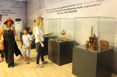 100 Objede İslam Bilim Tarihi Sergisi TEKNOFEST'te meraklılarıyla buluştu