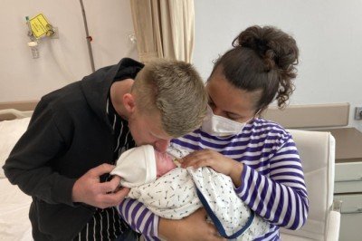 320 gram doğan mucize bebek 5 ay sonra annesinin kollarında